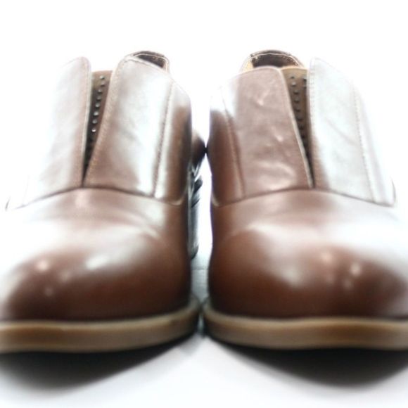 GUESS SLIP ON LEATHER FLATS SIZE 6 - Picture 2 of 5